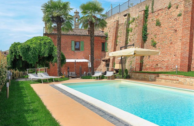 Quaint and charming villa with pool in the village of Calliano! - Villa Gelsi