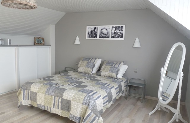 Quiet country house 2km5 from the SEA