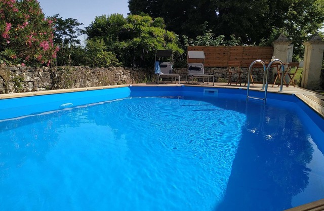 Quiet house with private heated pool
