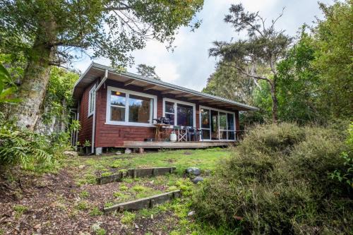 Quintessential kiwi kuratau bach