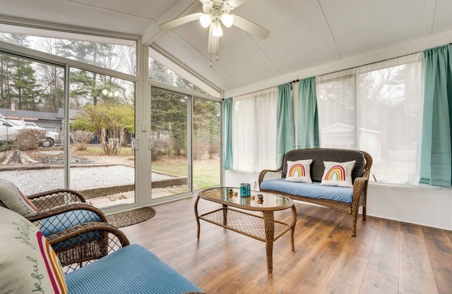 Radiant Arden Home - 10 Mi to Biltmore!