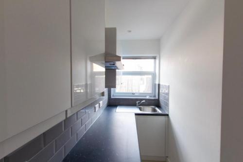 Radstock Road - Room 3a