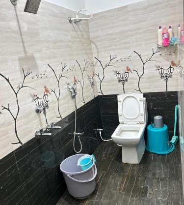 Rakshi home stay