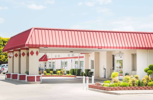 Ramada by Wyndham Enid