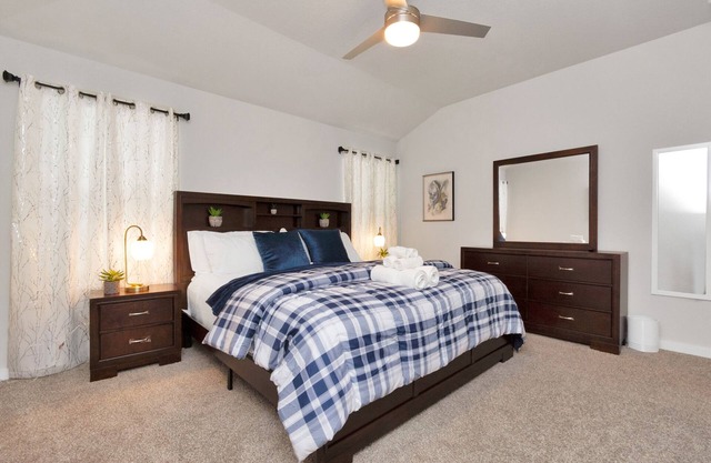 Rammies 3 bedroom Home W/Pool Access