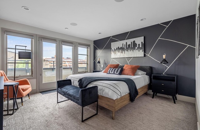 *Rare find* Calgary’s Finest |Cozy and Vibrant Double King Beds|Stampede Special