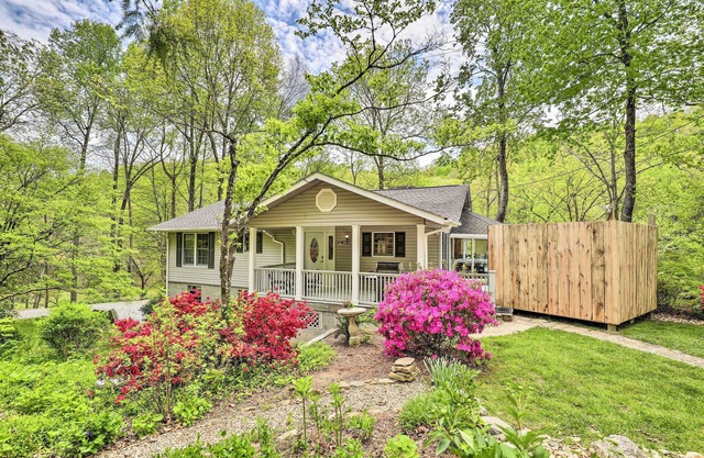 Raven Rock - 31 Acres, HOT TUB, Stream, fire Pit, Private, High Speed Internet