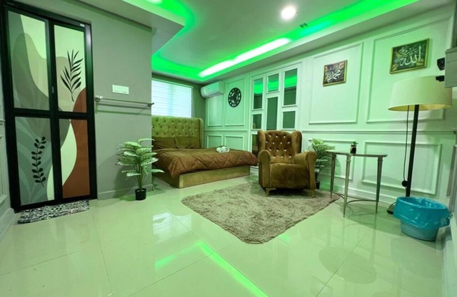 RD Legend Hotel