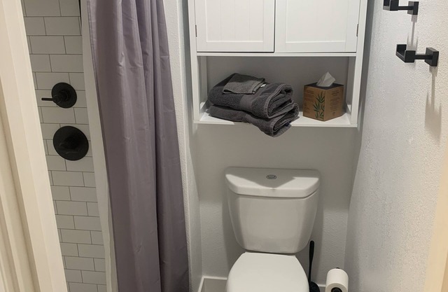 Recently built, private entrance apartment 4 blocks from Sloan Lake