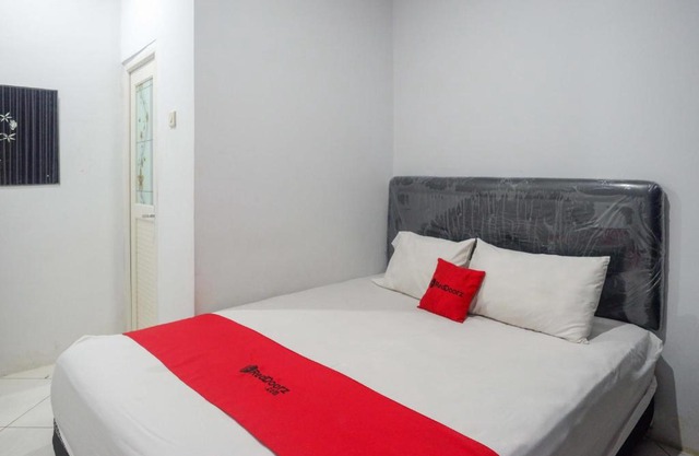 RedDoorz At Jalan Raya Baturaden