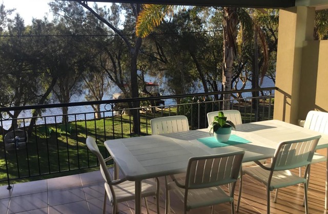 Reflections top floor apartment on the Murray river near Mandurah