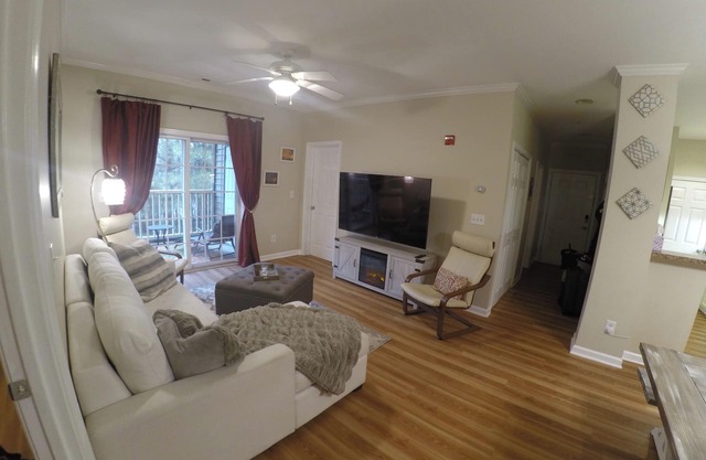 Rehoboth 1st floor Condo (w/Pool) - Close to Rehoboth & Lewes Beaches & Shopping