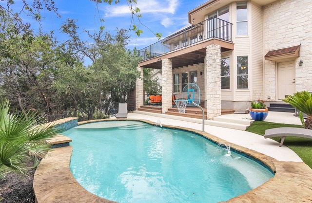 Relax at the pool after touring Austin! Marinas close by to enjoy Lake Travis!