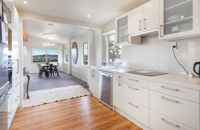 Relax Away - Snells Beach Holiday Home