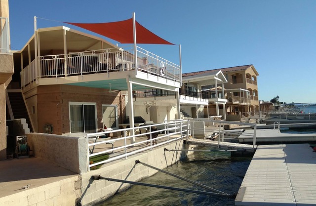 Relax near Colorado River in Parker's Guesthouse