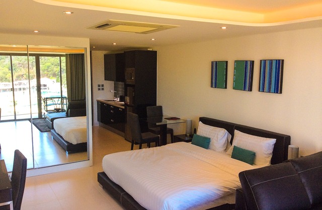 Relax @ TWIN SANDS RESORT and SPA - SEA VIEW Luxury Penthouse Studio Suite