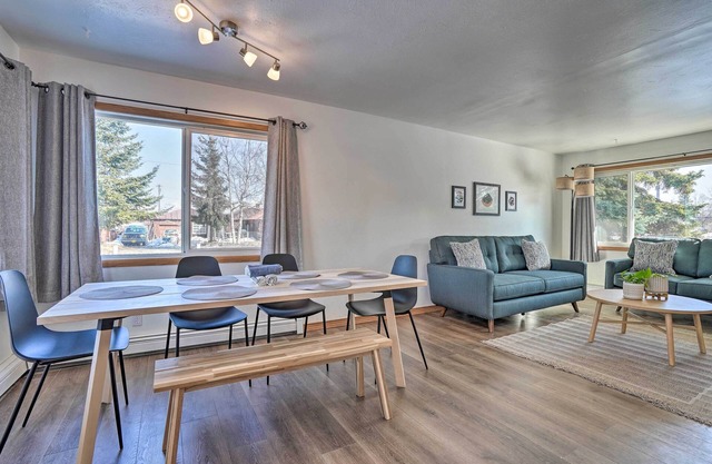 Relaxing Anchorage Home ~ 1 Mi to Downtown!