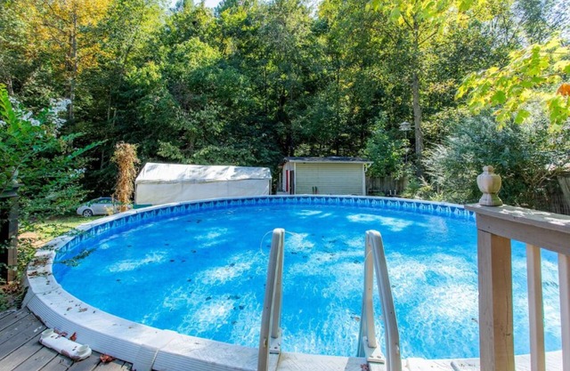Relaxing Farmstay 15 mins to Downtown, Pool, Hiking Trails