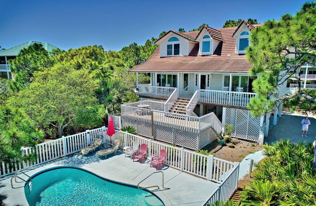 Relaxing Home Away from Home! Pets, Private Pool, Steps to Beach- a rare find!