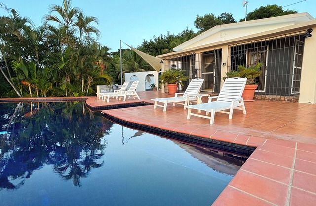 Relaxing oasis w/pool, nature walks, calm vibes