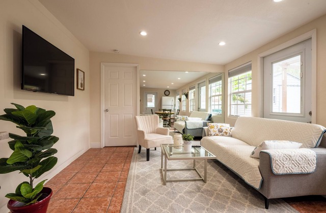 Relaxing & Peaceful Home to stay !
