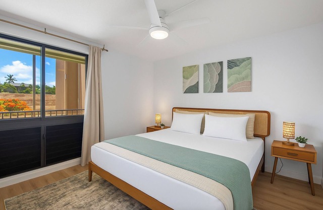 Remodeled Charming 1B/1B condo in brilliant Lahaina w/AC and easy beach access