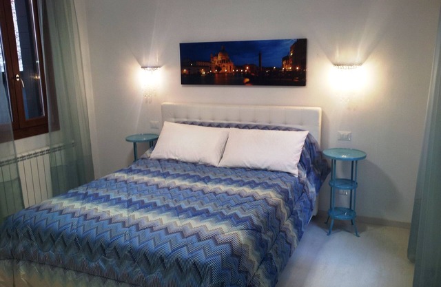 Renewed apartament turistic region code M0270425249