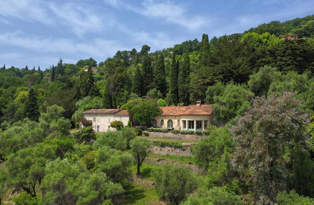 Renovated 19th-century country house