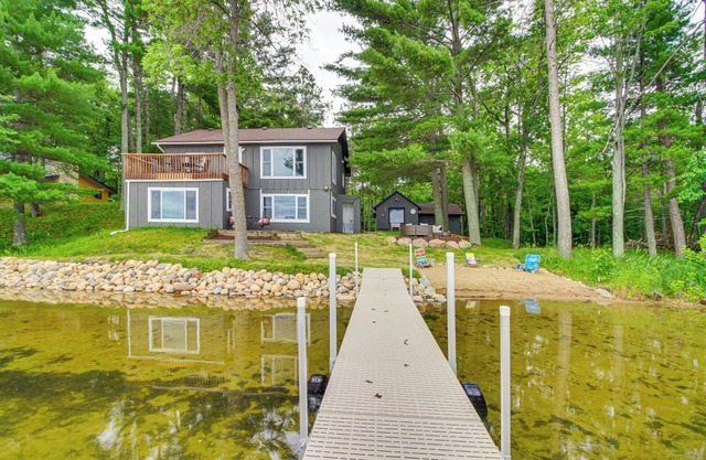 Renovated Brainerd Cabin on Lake: Fish & Swim!