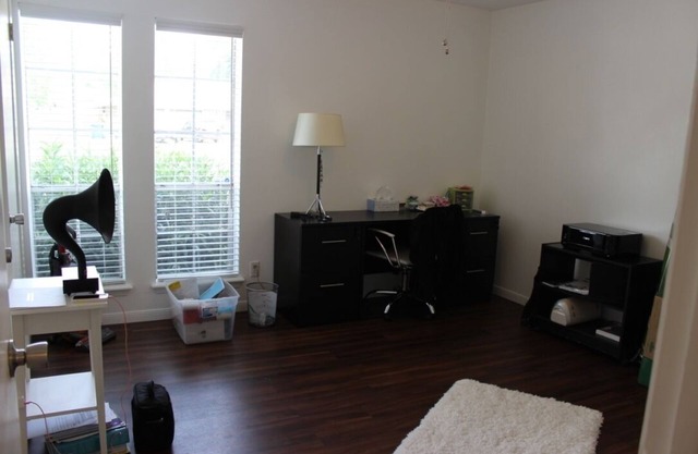Renovated home in South/Central Austin, close to coffee shops and Central Market