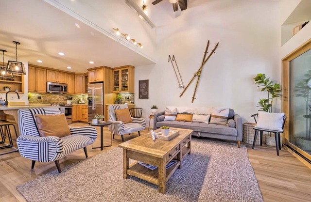 Renovated Walk to Lake Tahoe Townhome Nestled in the Woods!