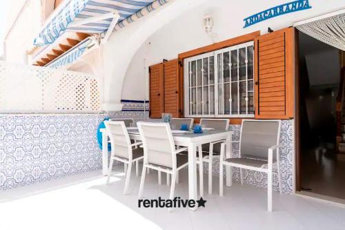 rentafive - Bungaló - Terraza - Parking