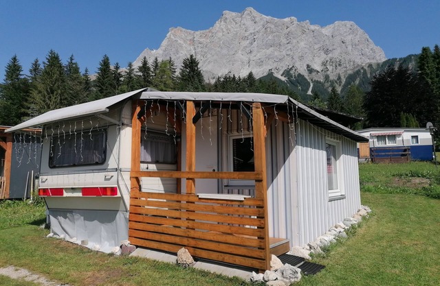Rental caravan (Mobilhome) Zugspitzblick Ehrwald/Tyrol/Austria