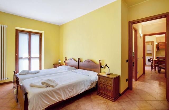 'Residence Appartamento Roma' with Mountain View, Terrace & Wi-Fi