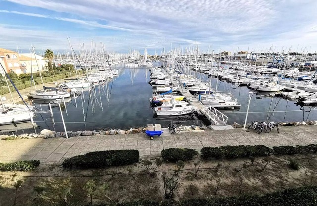 Residence Le Cezelly - 2 rooms 4 beds PORT LEUCATE. Ref: 4CEZ 23A