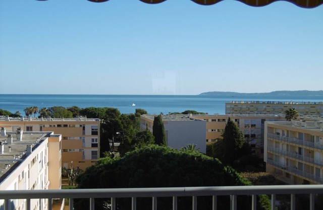 Residence LES CYCLADES Bldg. Syra LE LAVANDOU