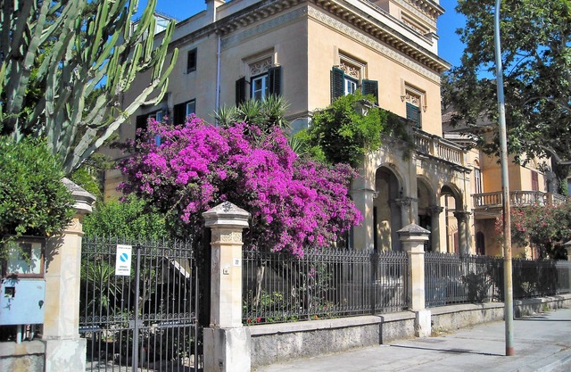 Residenza 1921 - Wonderful Art Nouveau Villa at 200mt from the beach