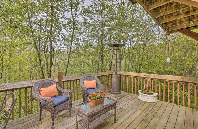 Resort Cabin with Fire Pit Golf, Hike and Play!