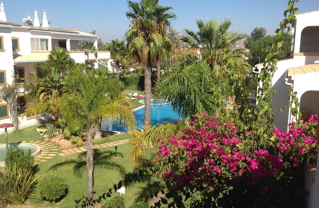 Resort Solcosta - STUDIO apartment, pool, A/C, Wi-Fi, Gym, close to restaurants
