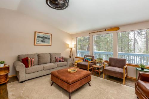 River Run Getaway Private Dock Pet Friendly Kayaks