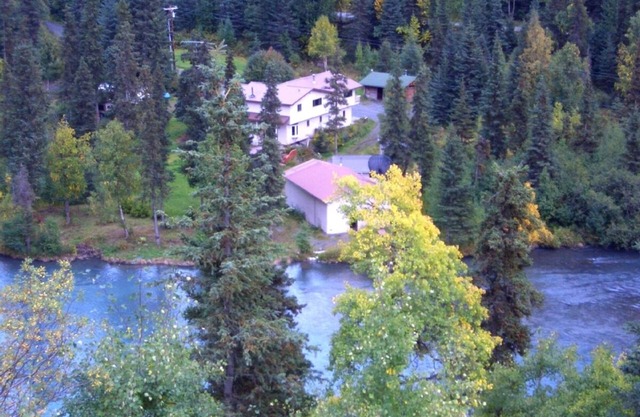 Riverfront 4 bed Home Very private Great views Great trout fishing out back