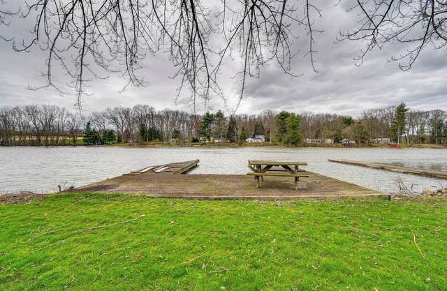 Riverfront Baldwinsville Apartment w/Shared Deck!