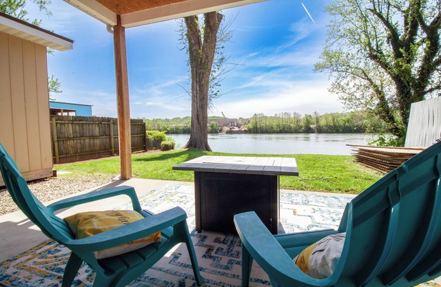 Riverfront Retreat with Dock! Just a few minutes from the local boat ramp