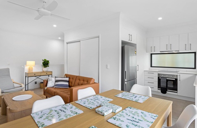 Riverside 3-Bed Home with Study Nook and BBQ