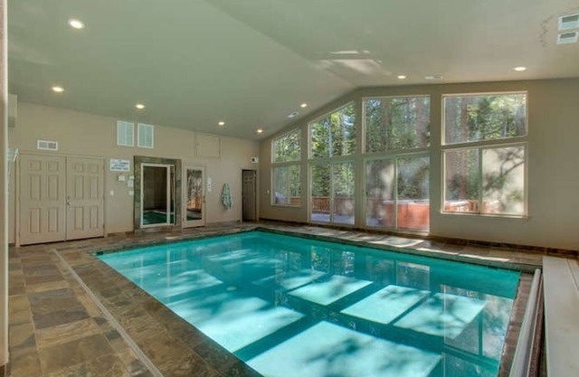 Riverside 6 Bed 6 Bath Indoor Pool & Hot tub & Sauna & Steam Shower In Tahoe !