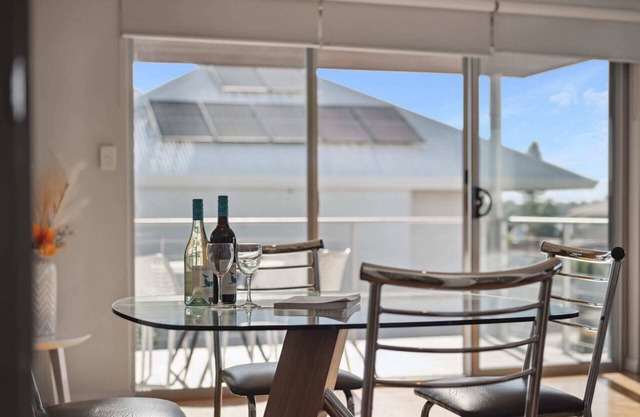 Riverside Comfort 2BR Apartment*Applecross*