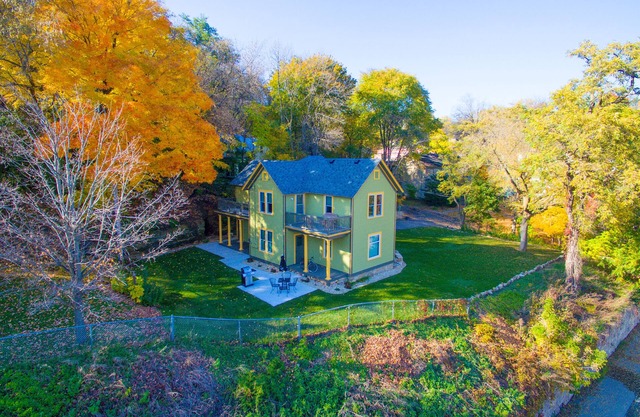Riverview In Downtown Stillwater: Porches, Decks & Yard Overlooking Main Street