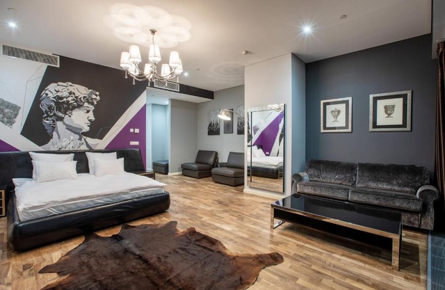 Rockmond 58 Junior Suite 9