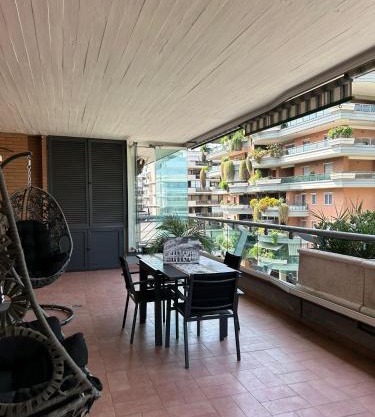 Roma Eur Appartamento con piscina esterna