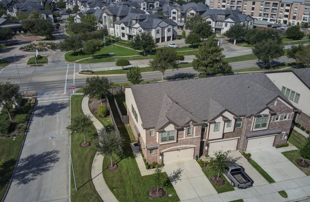 Romantic 3-BR Townhouse With Backyard ~ Double Story - Pet Friendly!